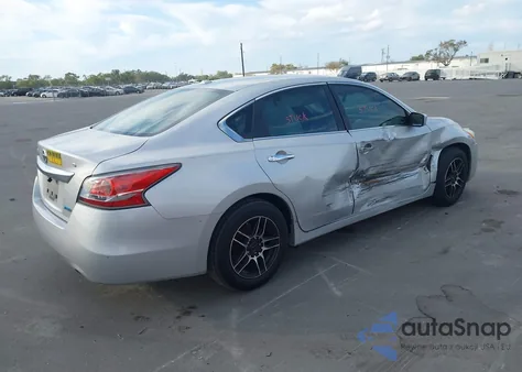 2014 Nissan Altima 2.5 S из США, поврежденный, VIN 1N4AL3AP6EC146035